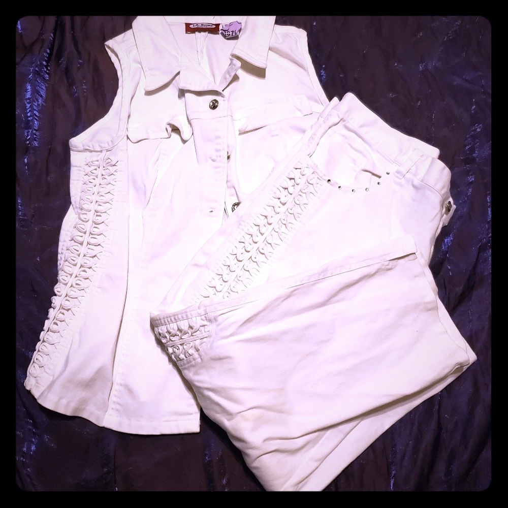 L.A. Blues Sleeveless Vest Capri Set